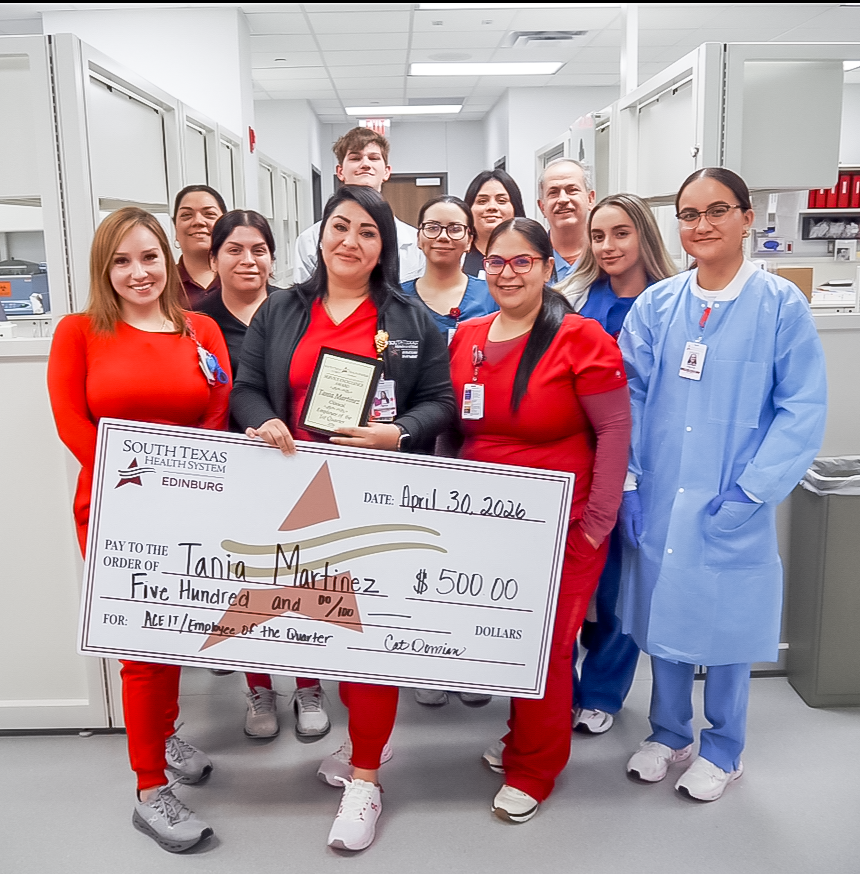 stxhealthsystem's tweet photo. ACE-ing Excellence! A shining example of the difference #compassion can make, #STHSEdinburg #labtechnician Tania Martinez was recently honored with #STHS' #ACEITAward in recognition of her dedication to #serviceexcellence & meaningful patient interactions. https://t.co/t36HN6Fzob
