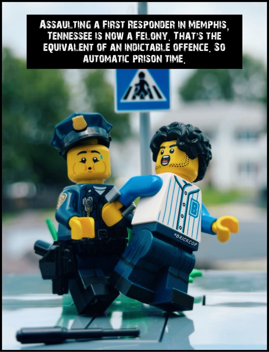 Brick_Cop's tweet photo. A game changer has come into play for the First Responders of Memphis, Tennessee. 👀

Assaults on them are now deemed a Felony. That’s the British equivalent of Indictable. Prison time, as it should be.

True support for Cops, Paramedics and Fire Fighters. 👏 

#ThinBlueLine 🇺🇸🚨 https://t.co/HdSjjvtAvp