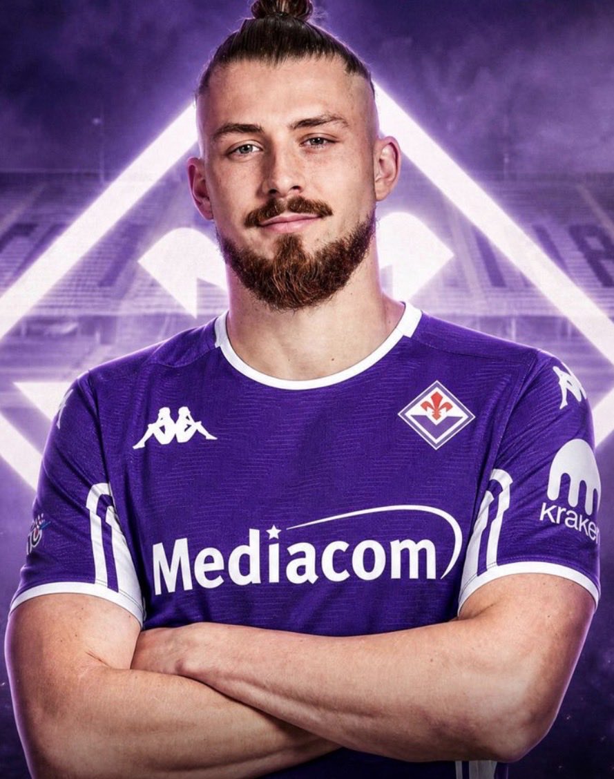 simone_bufacchi's tweet photo. 🖋️Flash Live News
🚨Colpo #Fiorentina! 
Arthur #Atta dell’#Udinese 30 milioni di euro + % sulla rivendita si trasferirà alla Fiorentina.
Doppio colpo #viola, dopo aver chiuso anche il terzino #Dragusin per 1,5 mln (per il Prestito oneroso) + l’obbligo di riscatto a 17,5 milioni https://t.co/8ryduhbbsw