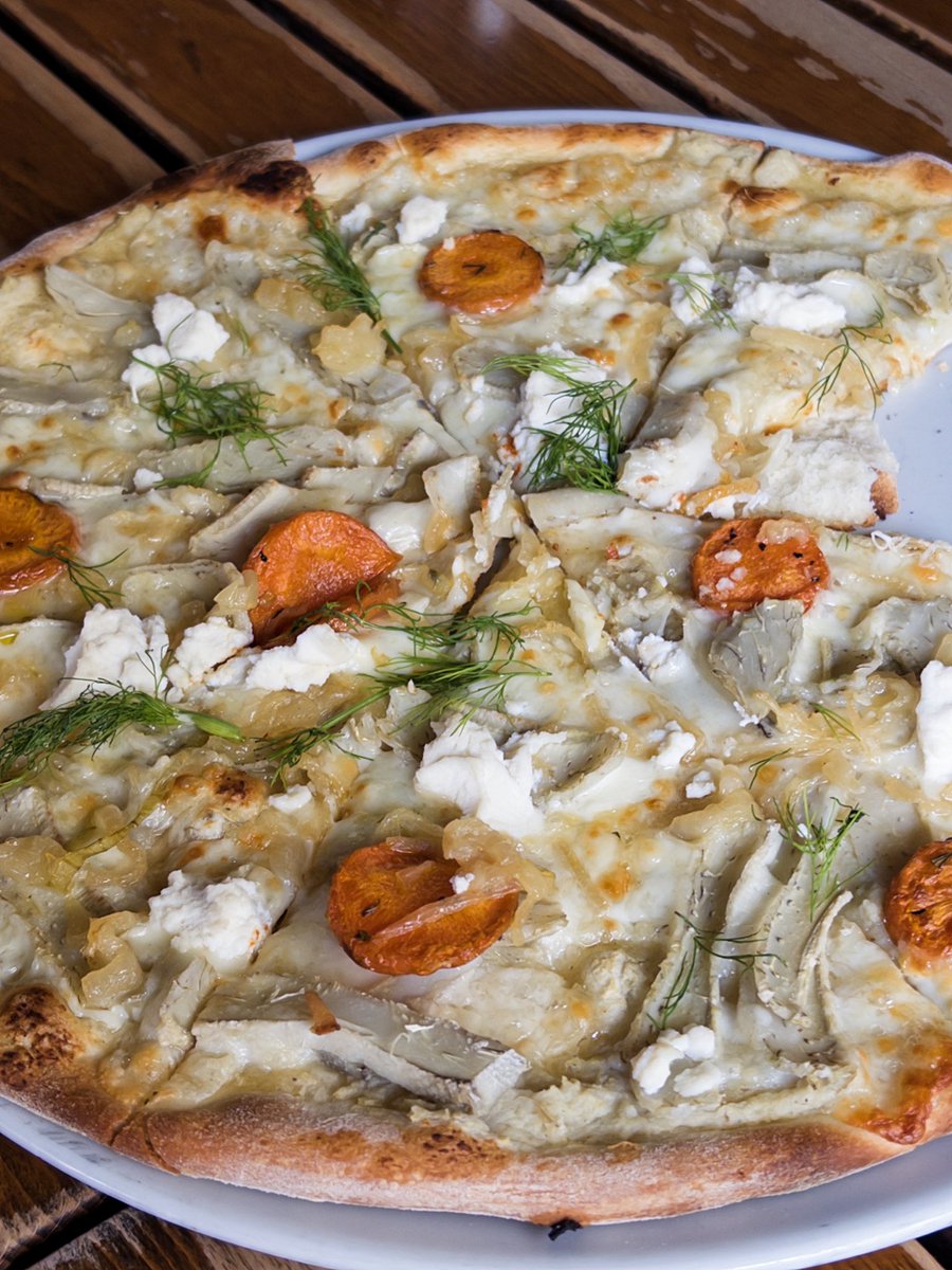 ros3petallss's tweet photo. Tadı çok daha iyi ama fiyat için hala aynı şeyi düşünmekteyiz. Enginarlı pizza 1250₺
Aşk🫶🏻nefret❌ ilişkisi
📍Miss pizza/Şişhane https://t.co/RNCYPf1Gie
