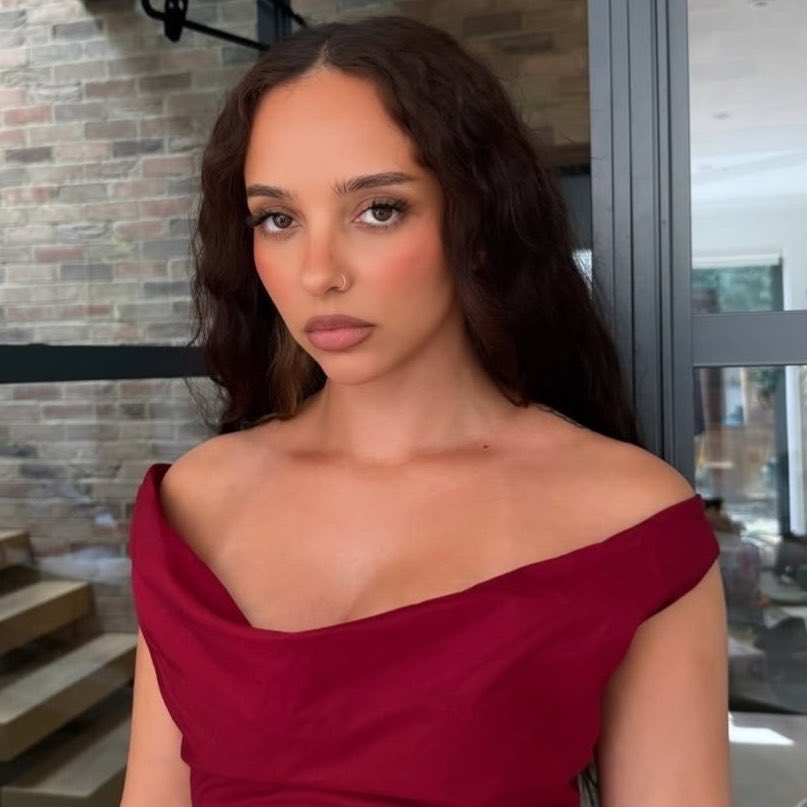 Jade Updates tweet media