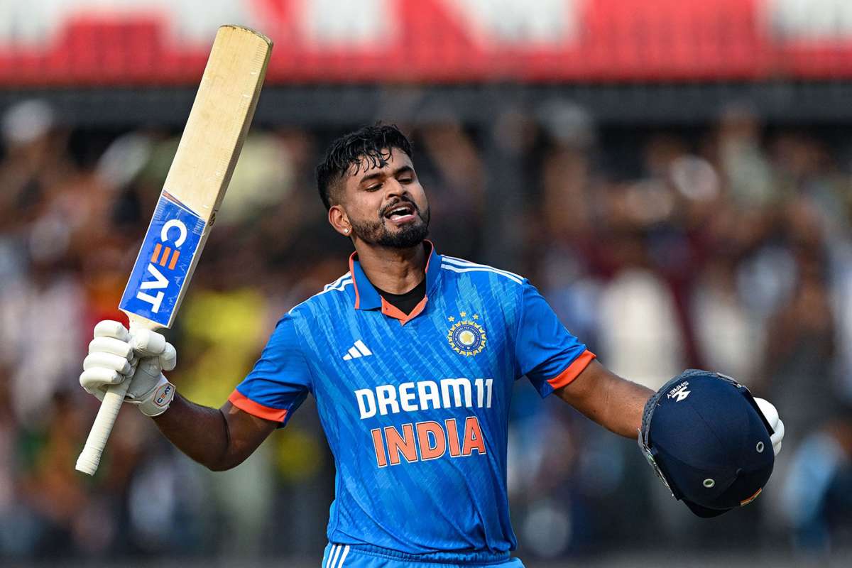 khan_sahil80786's tweet photo. 33 BALL FIFTY BY THE CAPTAIN! 🔥
जो लोग श्रेयस अय्यर की बैटिंग पर सवाल उठाते थे, वो आज की इनिंग्स जरूर देख लें! 🏏
दबाव में आकर पारी को संभाला और अब अपनी क्लास दिखा रहे हैं। इसे कहते हैं असली कप्तानी पारी!
#INGvsENG #ENGvsIND https://t.co/gjTWqplihF