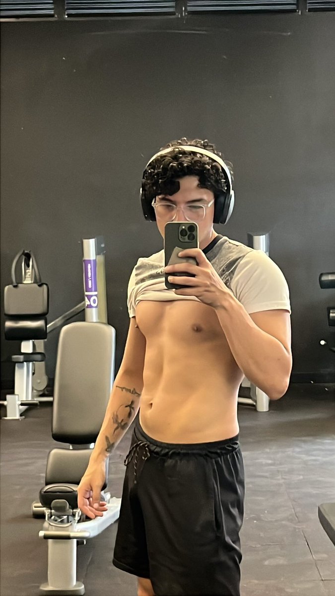 Angelfv96's tweet photo. Ahora solo falta el cardio. https://t.co/lCAKVP5uUA