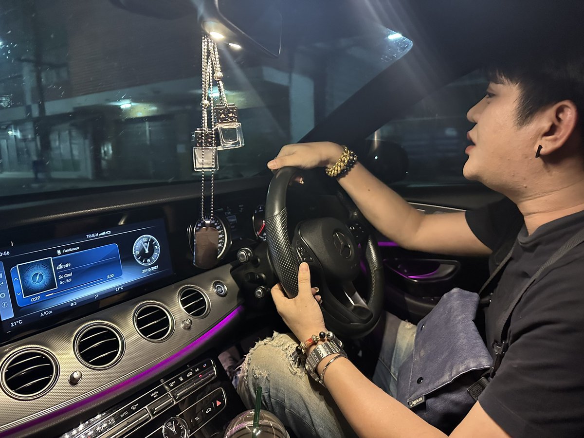 Ntk01Tan37737's tweet photo. #ชัยภูมิ #ชัยภูมิในเมือง #มารักกัน #รักทุกคน มาจุ้บเค้าม่ะ🥰😍 https://t.co/oMzzWIrOqW