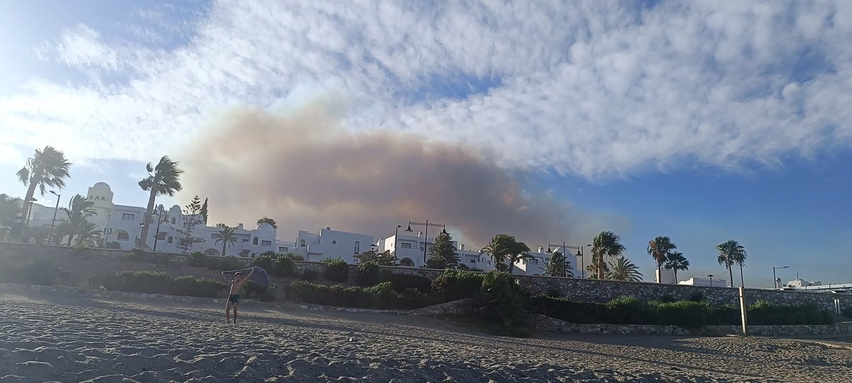 yiyomajada's tweet photo. @Plan_INFOCA Desde playa de Lance Nuevo https://t.co/NaPEhCI107