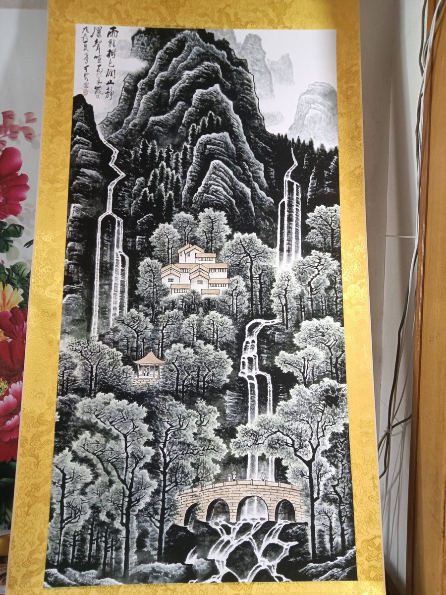 FlorianHesse1's tweet photo. Discover the quiet beauty of ink wash art at our mini exhibition this weekend—soft strokes, deep emotions, a gentle escape from the busy world. https://t.co/EM0u0JLVSS