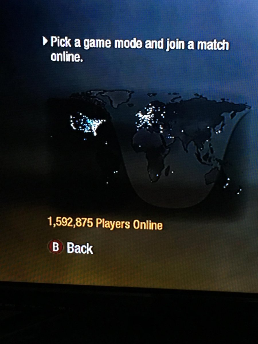 ModernWarzone's tweet photo. Call of Duty has removed the live player counts from the Black Ops 1 and Black Ops 2 ports.

This is what they should’ve looked like 😭 https://t.co/gNmS9kUTZm