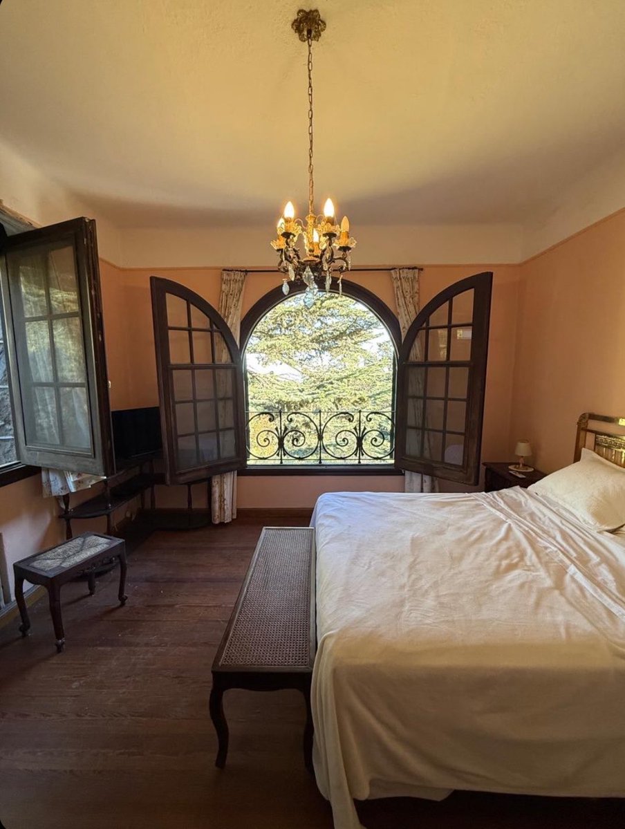 frangss_'s tweet photo. Acabo de encontrar esta casa publicada en Córdoba y no se puede creer lo hermosa que es 😍

Pensé que no existían casas así en Argentina, esta tremenda https://t.co/6ib10BsZ9p