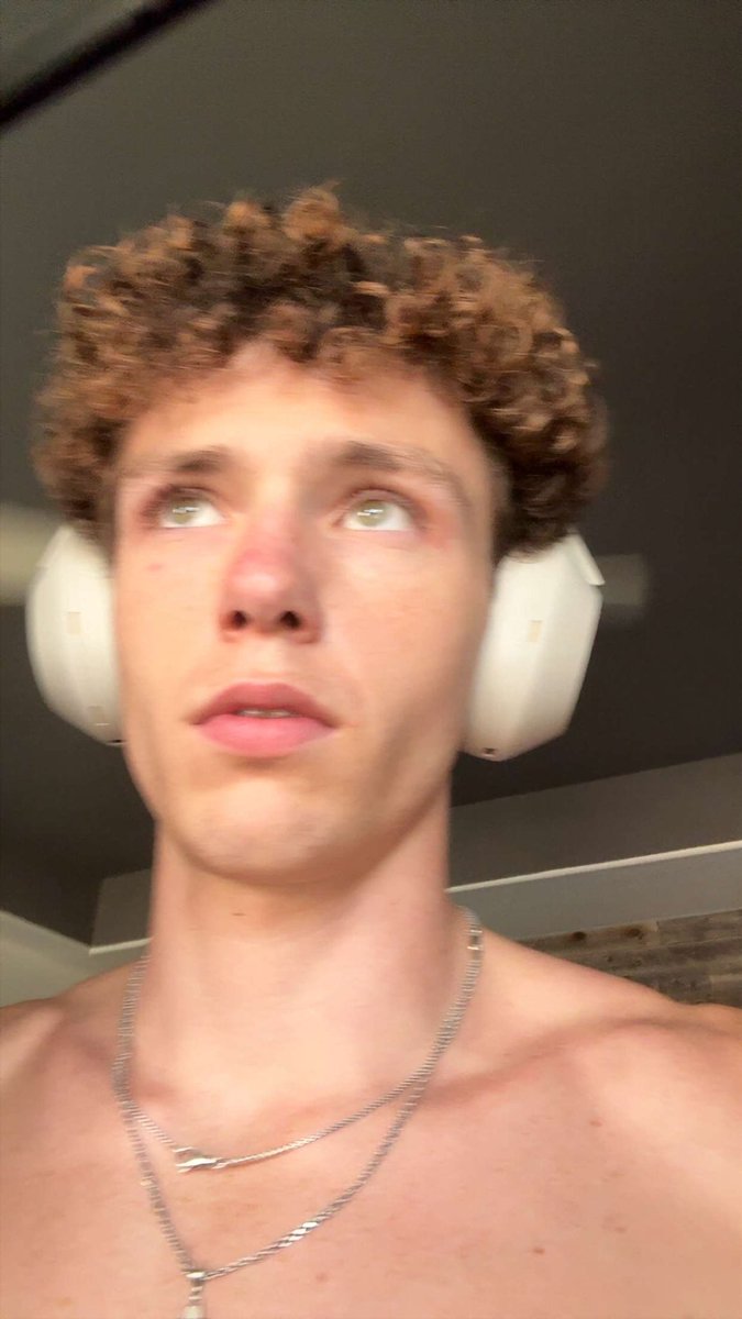 Daniel tweet media