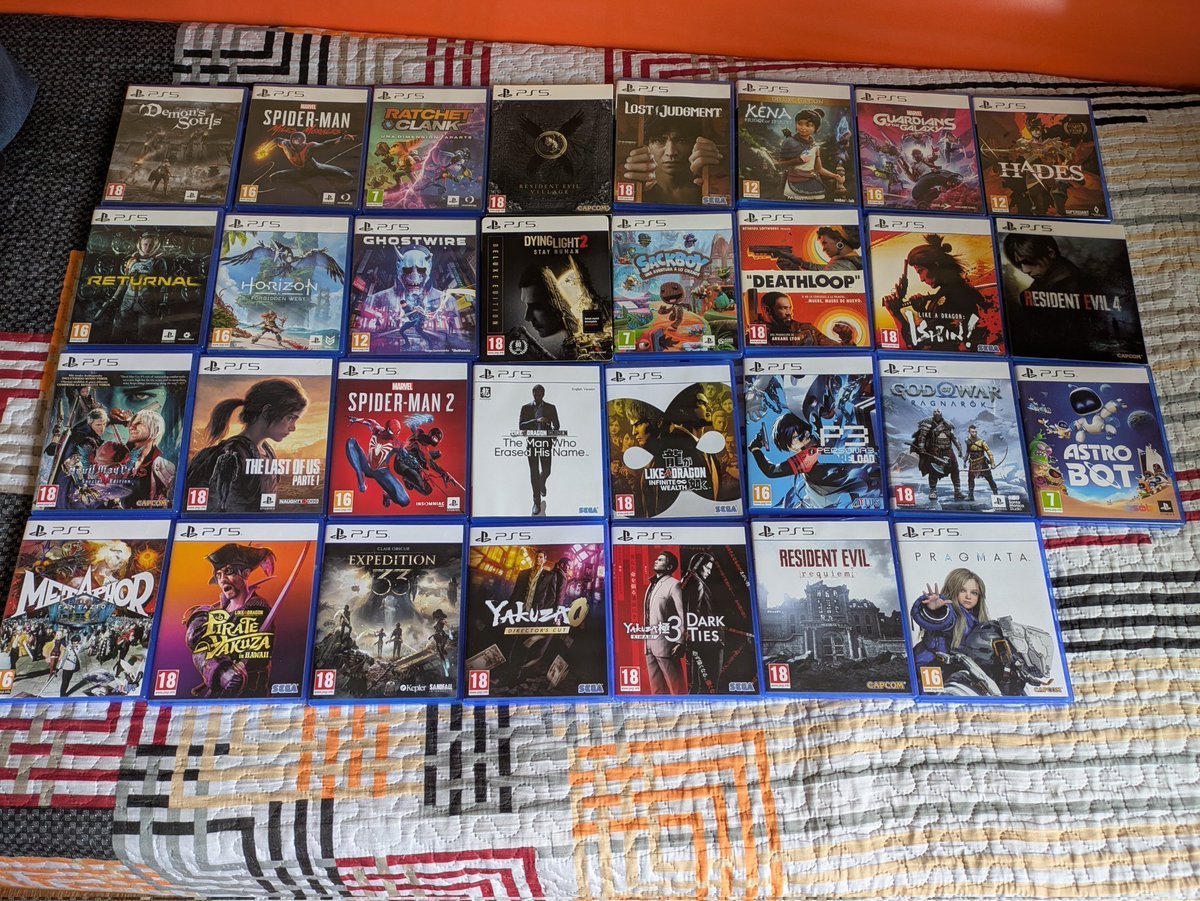 NintenderoMario's tweet photo. @PlayStation #BringBackPhysicalGames #ForeverPhysical https://t.co/mIpHejFi6E