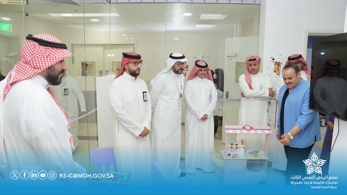 Cluster3Riyadh's tweet photo. 📸 | في إطار جهود #تجمع_الرياض_الصحي_الثالث لتعزيز تجربة المريض، دشّن سعادة الرئيس التنفيذي للتجمع 
د. وليد بن عبدالغفور هاشم، الغرفة الترفيهية للأطفال المنومين بمستشفى الدرعية، بما يسهم في توفير بيئة علاجية وترفيهية داعمة للأطفال خلال رحلتهم العلاجية✨ https://t.co/YBFMB11g2O