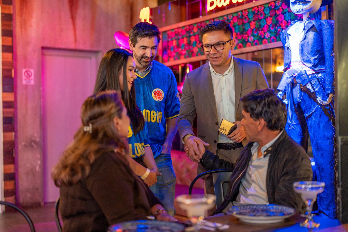 Multisoft_SAS's tweet photo. El Mundial nos reunió, pero la conversación fue más allá del fútbol. ⚽️🔒 Junto a @IdiraPaloAltoNtwks compartimos una experiencia exclusiva de #networking y #ciberseguridad, enfocada en el reto crítico de proteger identidades organizacionales. https://t.co/a5Zo9KYpmo