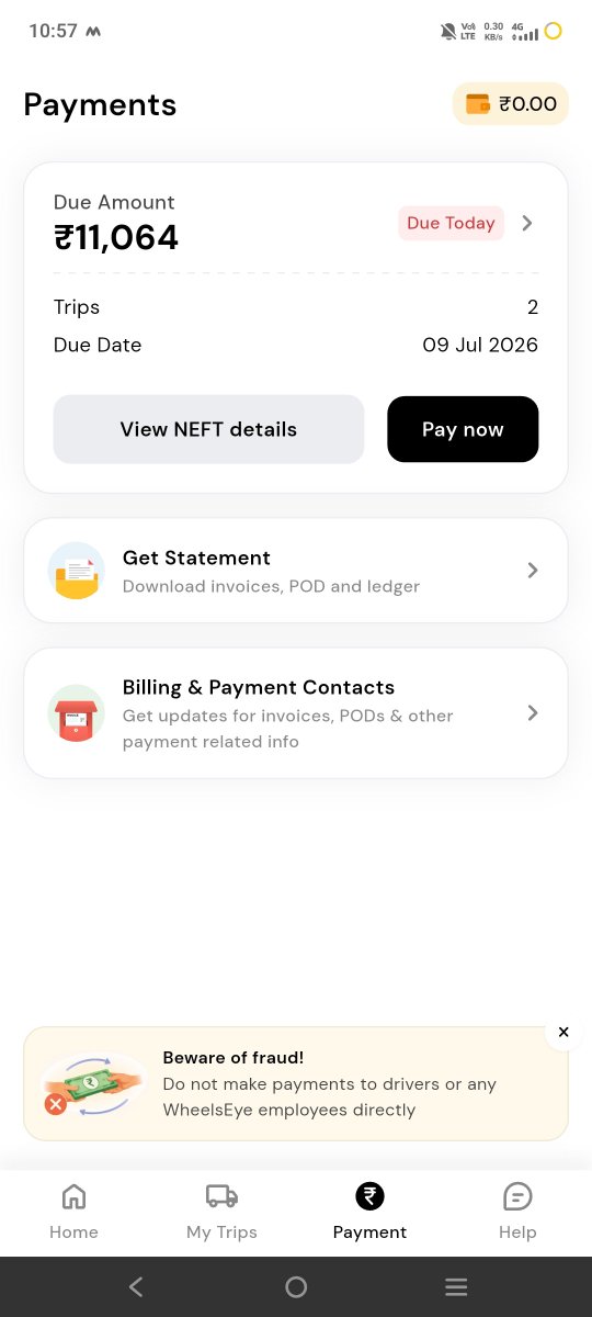 JournoRohan's tweet photo. @wheelseye 
What the hell is going on. This all online so called service provider are looting customer. Booked 10 Ft vehicle twice in a day and both time sent 8 Ft vehicle. On the name of customer support your both manager not responded to call anymore. 

No values of customer time and money. 

Booked one trip and asking payment for two... 😡😡
