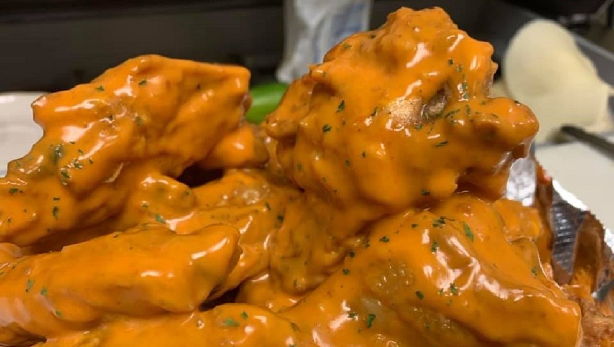 CurlysFoodInPA's tweet photo. Do u have a hankering for #wings? We've #BonelessWings & #JumboWings! 11 diff types of sauces!
MILD โข MEDIUM โข HOT โข BUFFALO GARLIC โข HONEY BBQ โข CALYPSO RUB โข SWEET & SPICY โข GARLIC PARMESAN โข HONEY HABANERO โข SWEET & SAVORY โข NASHVILLE HOT
Open 11am-9pm 267-639-0787 https://t.co/5cs7ItXhsW