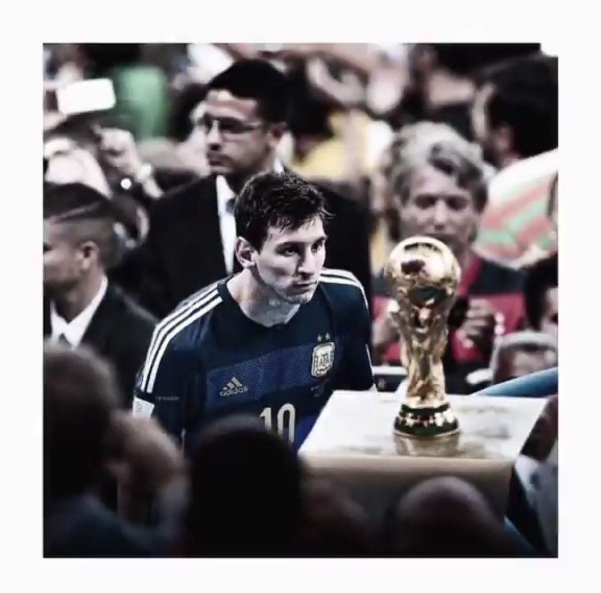 Buckethead36969's tweet photo. Messi reminded us to never give up on your dreams.  

From:                                              To: https://t.co/gNDvTyEM6v