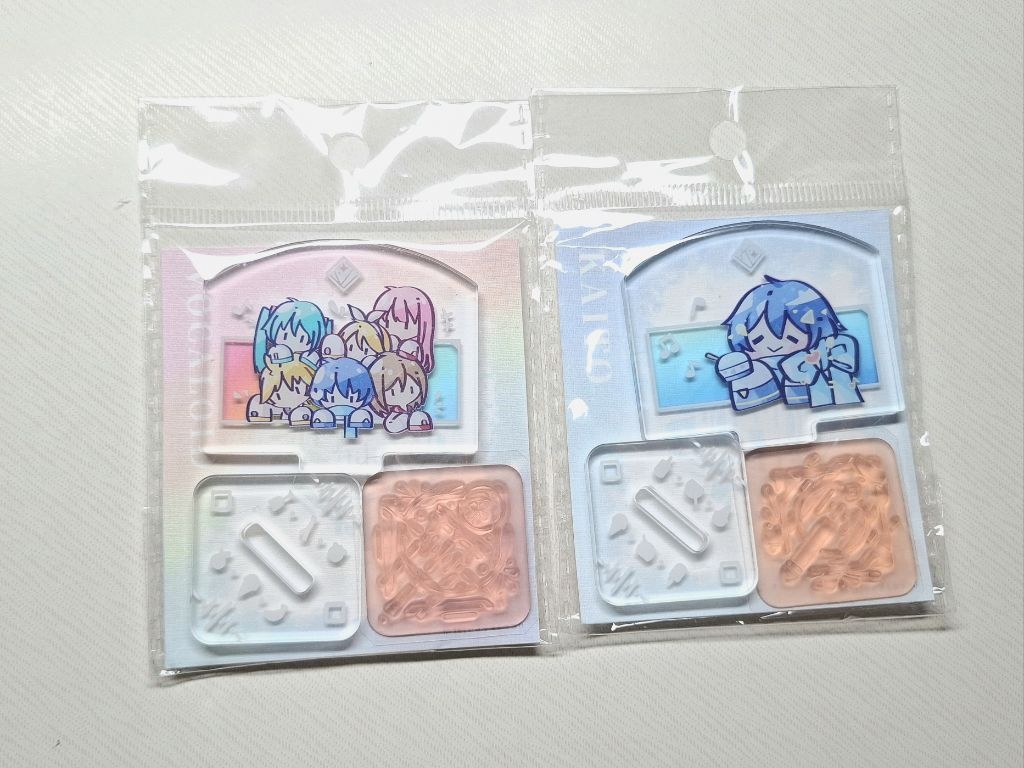 ed940930's tweet photo. #圖 #實體 
KAITO大哥 跟 V家6人 壓克力立牌印章
❤️🧡💛💚💙🩷 https://t.co/mLiF5tqcsa