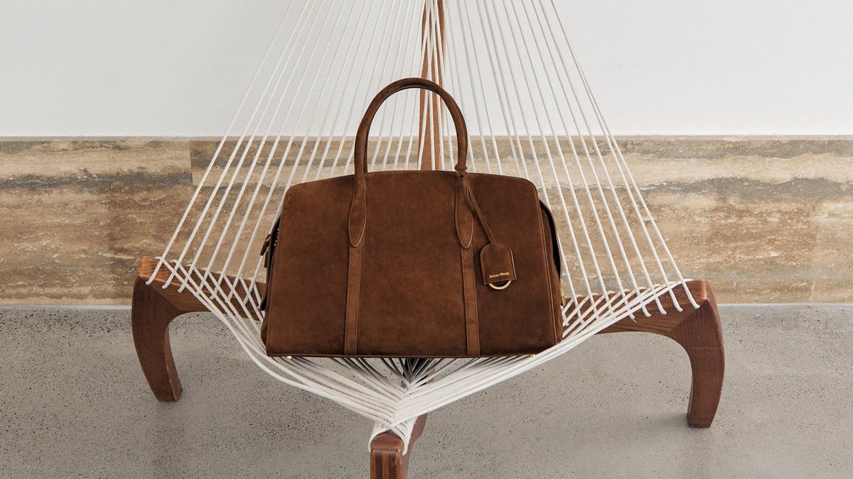 MySmallStoreMN's tweet photo. Ready to upgrade your work carry? 👜✨ We've rounded up the *best* work bags for women that are both stylish and functional. Say goodbye to clutter and hello to chic organization! 😉
Read more here 👉 https://t.co/aemXtCozNT
#MySmallStore #WorkBags #WomensFashion #OfficeStyle #MustHaves