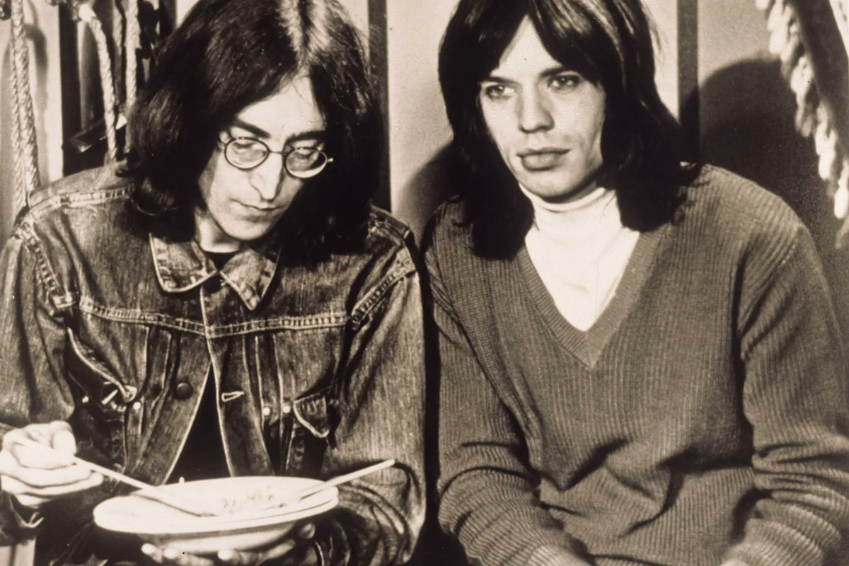 RollingStone's tweet photo. Mick Jagger Says the Beatles ‘Were the Most Prolific Songwriters of That Time’

The Fab Four's Paul McCartney plays bass on one song on the Rolling Stones' upcoming 'Foreign Tongues' album. 

Read: https://t.co/zUo92vbI2k https://t.co/eLREwRY3V7