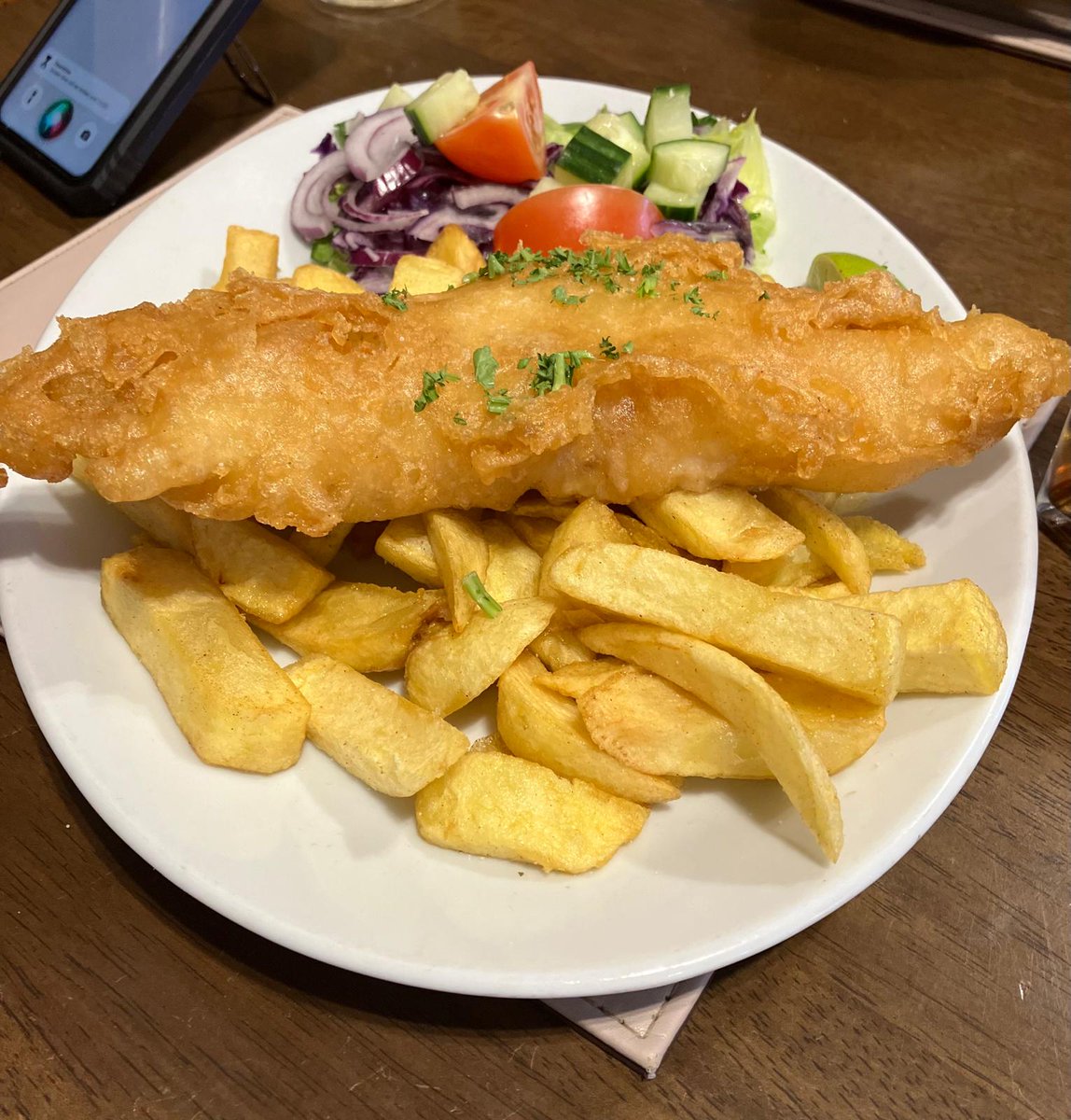 MiddletonFrying's tweet photo. Great food at Marino Fish Bar Sittingbourne tonight👌

Wayne stopped by for some fantastic fish and chips...big thanks to Andy and the team ❤️

#MiddletonFoods #MarinosFishBar #Sittingbourne #FishAndChips #BetterBatter #MarketLeaders https://t.co/nzIsQcegfy