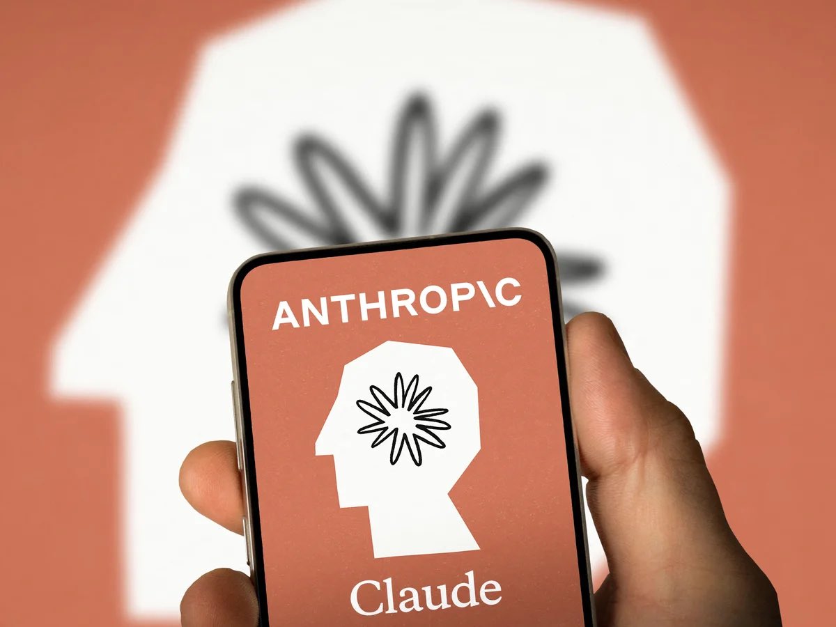 TheInsiderPaper's tweet photo. JUST IN - Elon Musk says Anthropic is currently the leader in AI:

"No company has released a model as good as Mythos/Fable and they will undoubtedly have Mythos 2 ready soon." https://t.co/OvySiHAjai