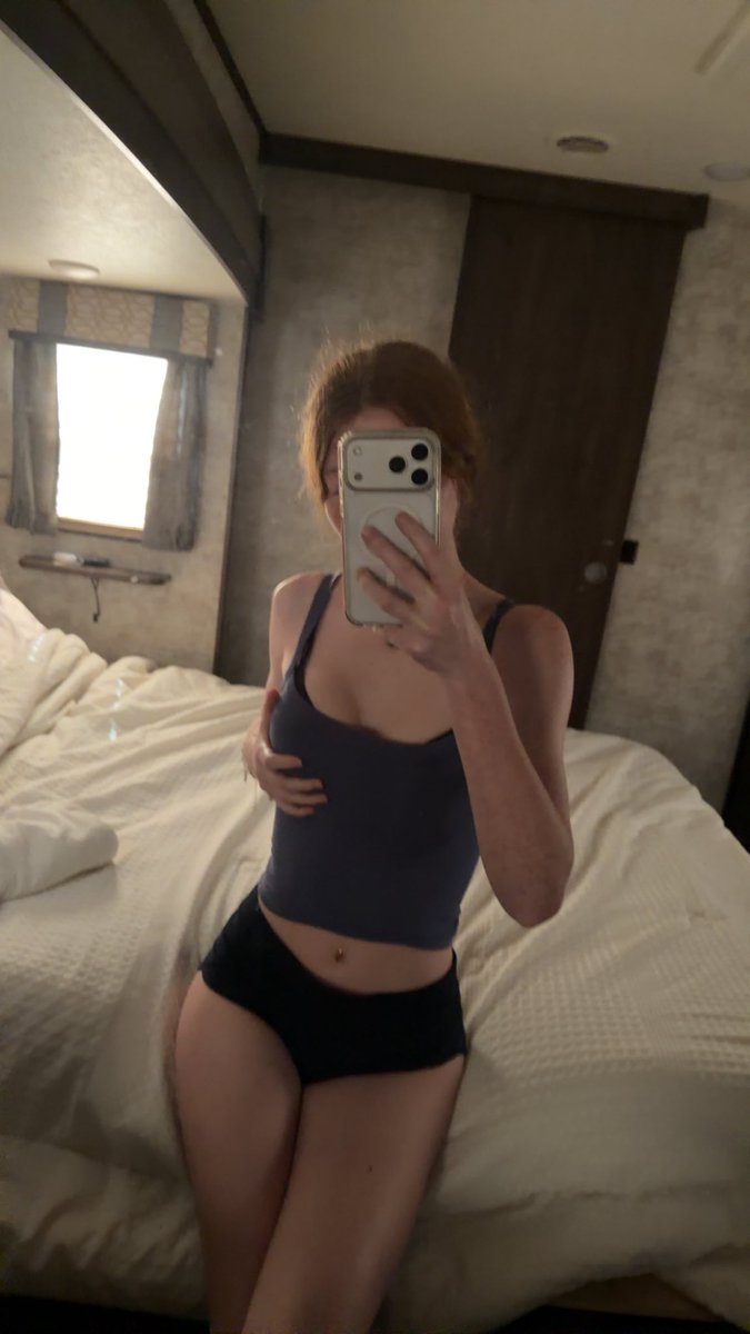 Lust4Kay tweet media
