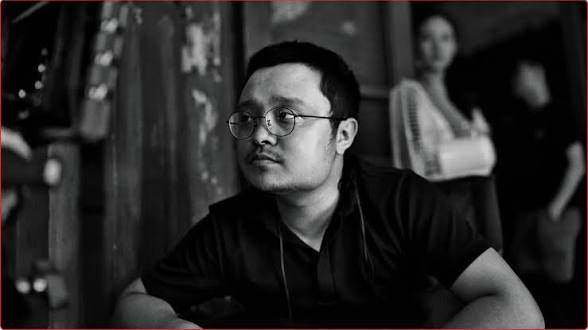 RadiantFilm's tweet photo. Bi Gan explains his filmmaking philosophy: 

"For me, the combination of all the artistic expressions I have done in the past comprise the most essential components of my filmmaking endeavors. For example, the reason I love film is because in considering the composition of the frame, every single shot needs to be presented separately. What I find most interesting is what’s happening outside of that frame, and so I think about all the other artistic expressions I can use to somehow tease out what’s outside of that frame. Poetry, for example, instead of using conventional ways of presenting stories and essays, offers a very different way to think about structure. In essence, poetry is an art form designed to subvert the conventional writing of exposition and sentence structure, enabling you to find a different way to express what you’re trying to present. That is what I do when incorporating other disciplines into my filmmaking. The logic is not one plus one. That is what I want to break away from. I think about what the logic of poetry is and how I can translate that into film. As a photographer, the kinds of visual images that really inform me about the ideal composition is the idea of creating something that will really move you emotionally. All these things are interconnected and reinforce one another. In the end, they serve me in finding a way to create a different kind of film." 

— Bi Gan, interviewed by Shahnaz Mahmud, Cineaste, Vol. LI, No. 2 (2026)