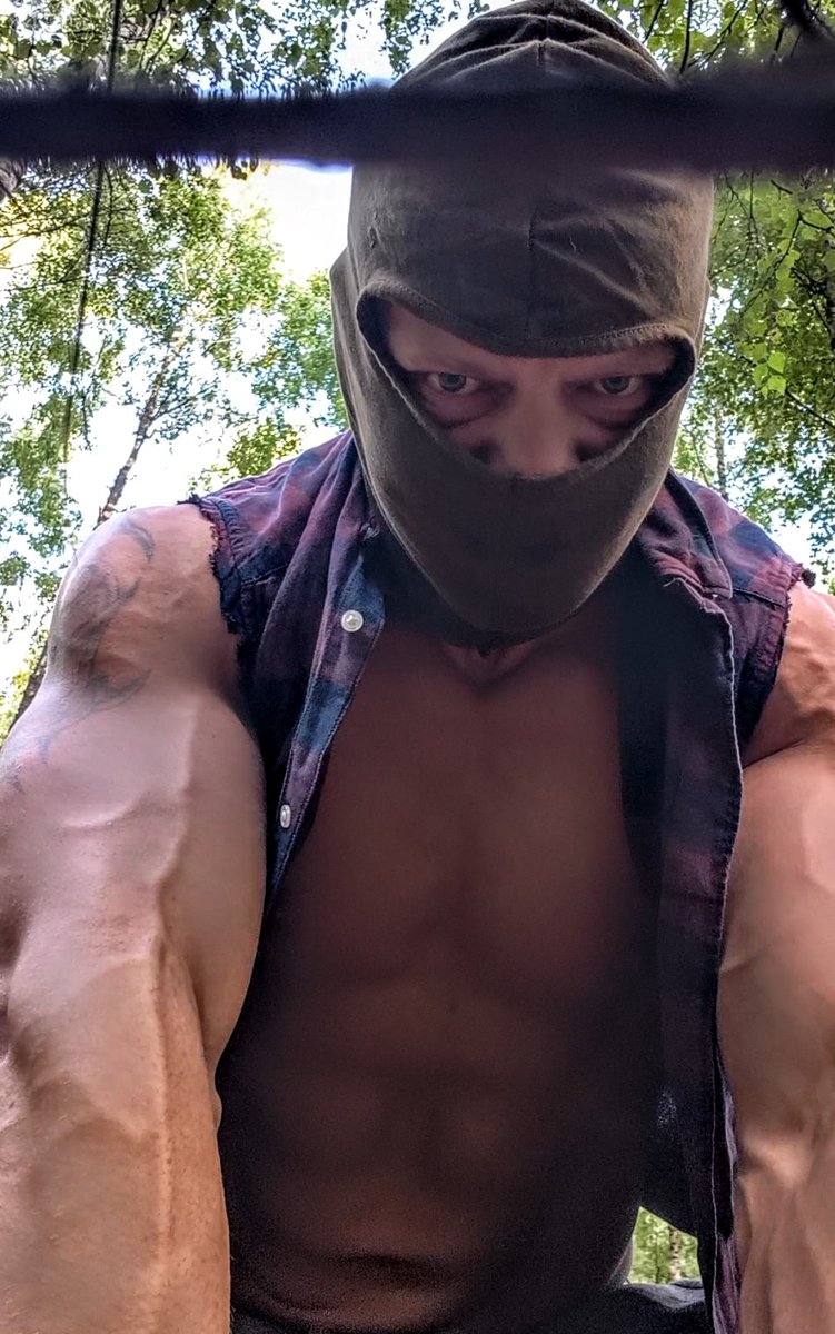 PolishTreadMan's tweet photo. @AlphaMaleWorld1 @MasterAlexi_ Come on boys. Hit the follow button and ask on DM for a reward from your master. https://t.co/vQjlv8LYdH