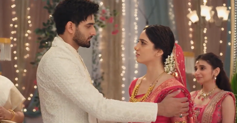 biztanbi's tweet photo. "abhi tak har rooz mene use apke samne jhukte, rote hue dekha hai. Lekin ab or nahi. Meri hone wali wife hai, or meri wife ke against ek word bhi nahi sunuga, insult to bohot dur ki baat hai".
Those who have watched the show exactly knows why he said it🥹
#ShivDhatri #Jagadhatri https://t.co/eLxMGcvMCN