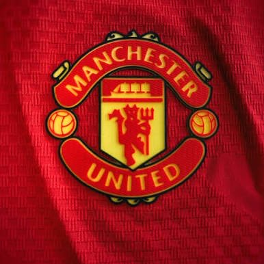 FabrizioRomano's tweet photo. 🚨🇧🇷 Andrey Santos has just completed a successful medical as new Manchester United player.

Clubs signed all documents for £50m packate deal.

Andrey signs tomorrow, Friday on deal until June 2031 plus option at #MUFC. https://t.co/OvWuK96d6y