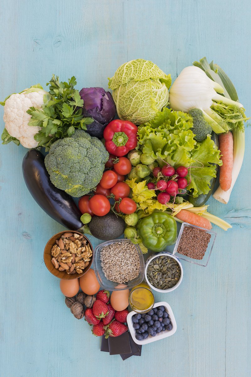 AKAlbustin's tweet photo. Grab fresh, local veggies, eggs, and whole-grain bread for your week! Skip processed snacks—eat simple, eat well. #SmartShopping #FreshEats https://t.co/O2hjXKq494
