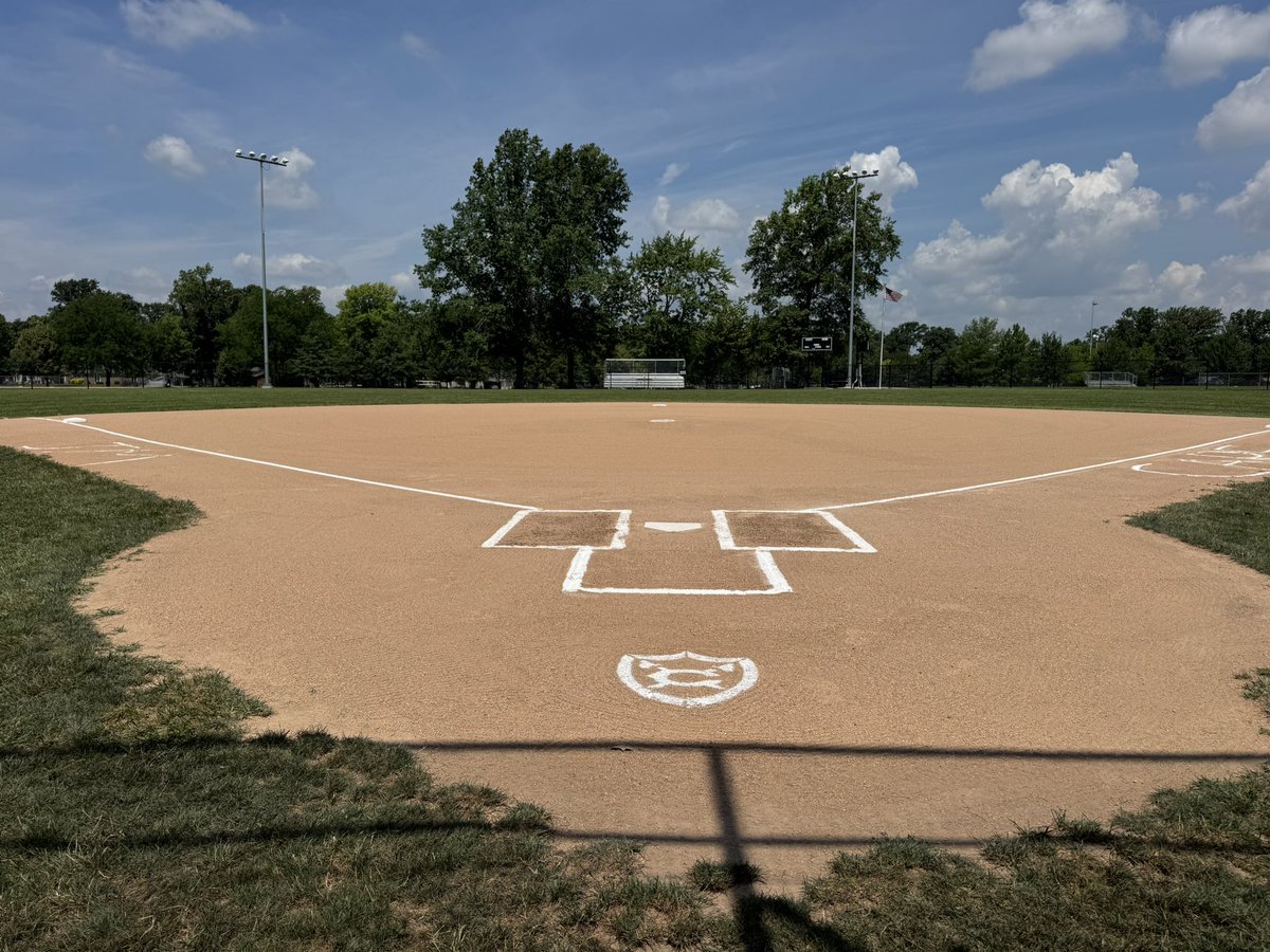CW_MemorialPark's tweet photo. 2026 Little League Awards &amp; Championship Night is set for Diamond 4!  

# 1 Johnson Mechanical vs #2 Cars 

Awards and pregame activities will begin around 7:00 with first pitch shortly after.  

#GoCavs https://t.co/usbwFyDKlw