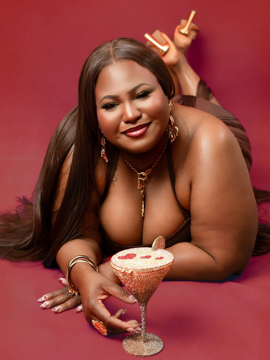 Trudysinterlude's tweet photo. Happy birthday to me 💋❤️ https://t.co/Q2HprMBPmO