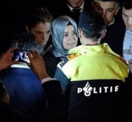 GizliOperasy0n's tweet photo. Hollanda basını :

'' Cumhurbaşkanı Erdoğan'ın intikam hissi hafife alınmamalı.''

2017'de Hollanda, Aile Bakanı Fatma BETÜL'ü alıkoyup sınır dışı etti.

NATO Zirvesi için gelen Hollanda Başbakanı'nı, Aile Bakanı Mahinur Özdemir GÖKTAŞ karşıladı.” https://t.co/xP3X72hrKQ