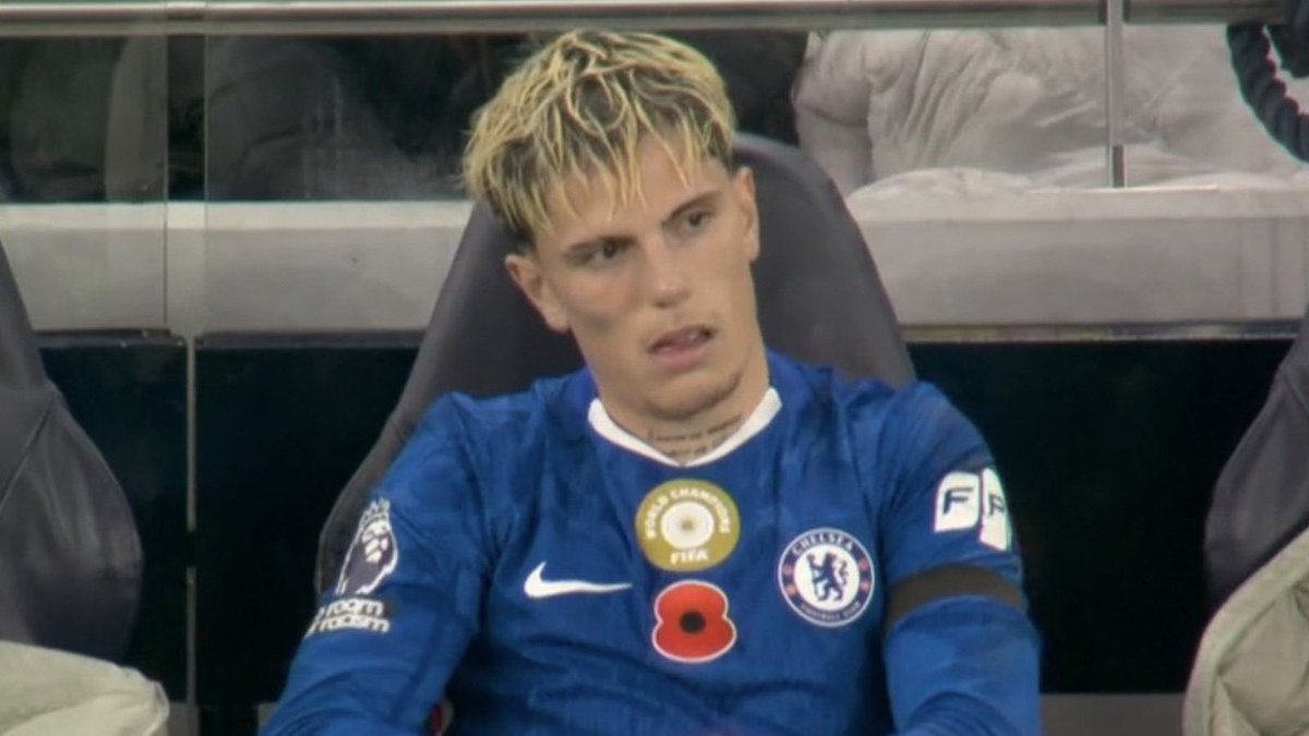 ChelseaFrance's tweet photo. Alejandro Garnacho se prépare à quitter Chelsea.

La relation entre le joueur et le club est dégradée . 

[@FabrizioRomano] https://t.co/yzYuPo8P0M