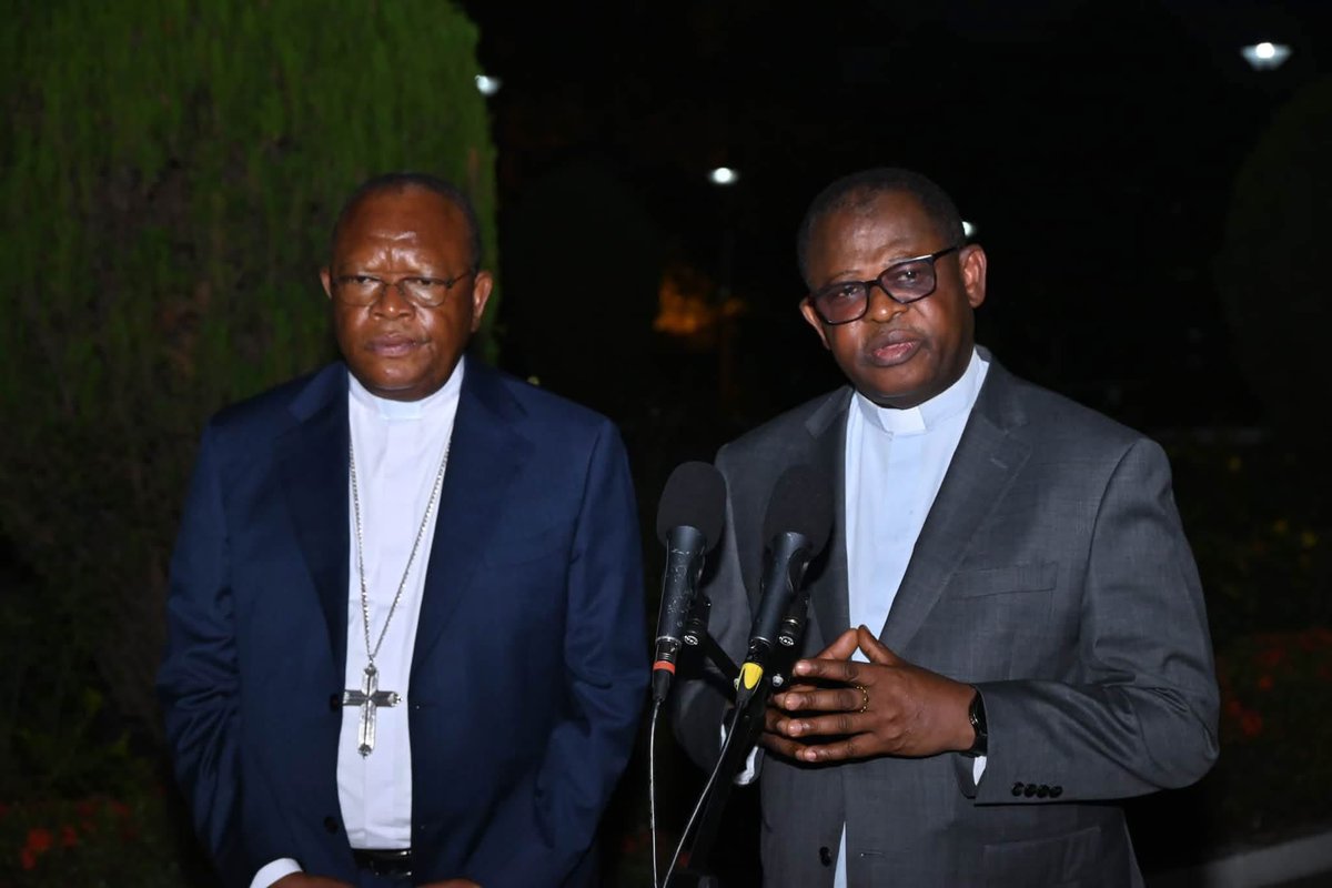 StanysBujakera's tweet photo. Le cardinal Fridolin Ambongo, archevêque de Kinshasa, a été reçu ce jeudi à Brazzaville par le président congolais Denis Sassou-Nguesso, à la résidence présidentielle du Plateau. Le prélat conduisait une délégation de la Conférence épiscopale nationale du Congo (CENCO). https://t.co/2ThP0WckDj