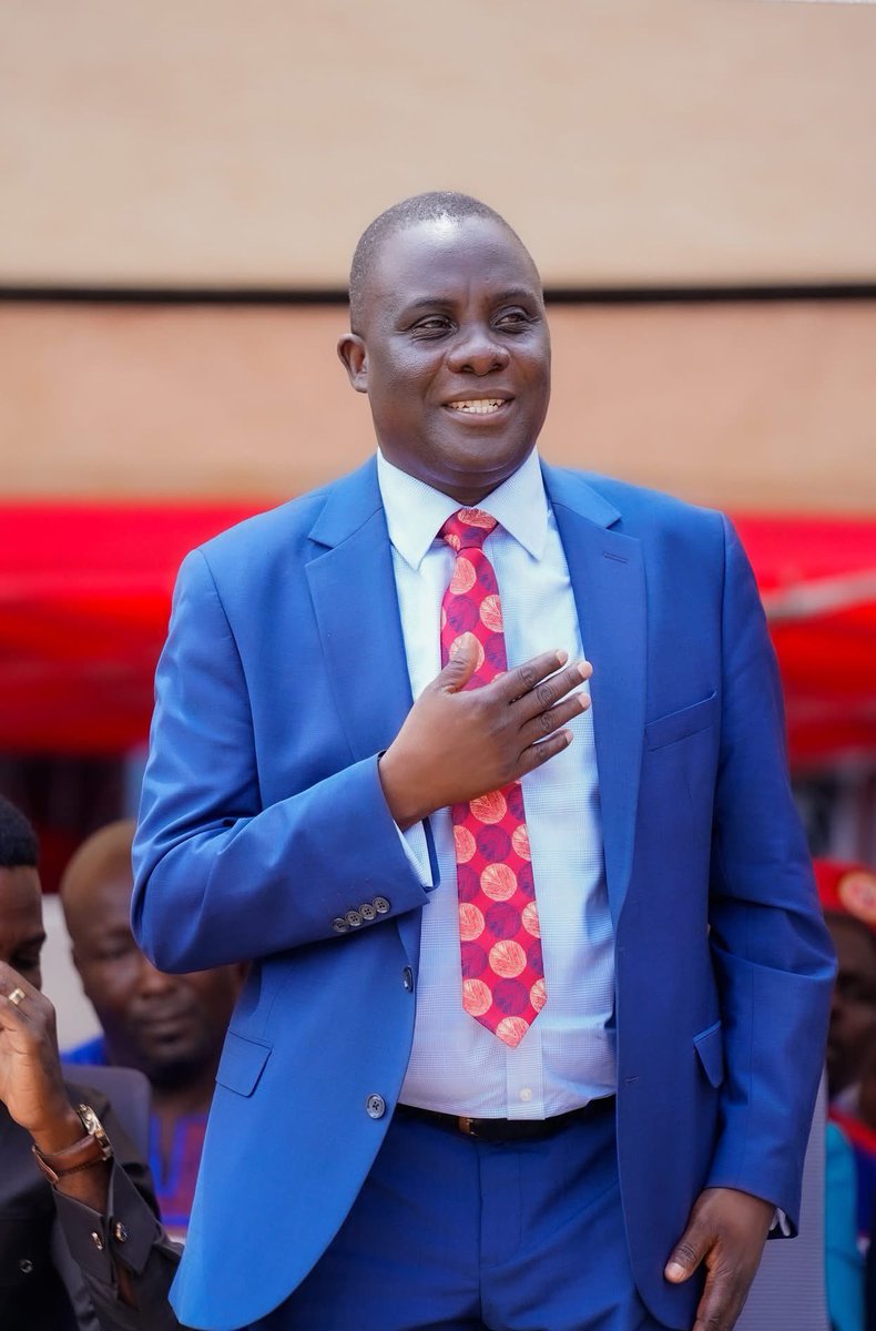 agent_rymes's tweet photo. Welcome back my deputy president 
🙏🙏🇺🇬 thanks for being patient and strong 💪 https://t.co/qmsYIg9Y31