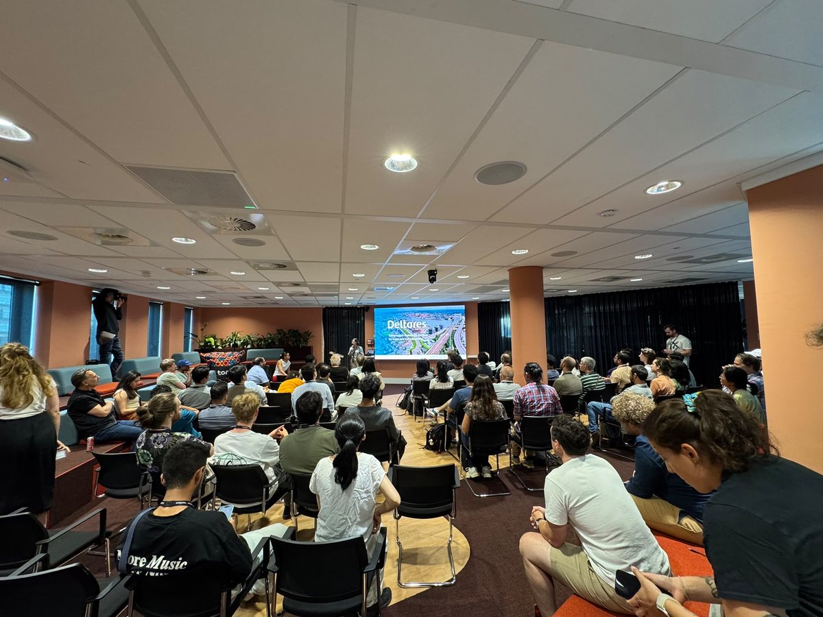 pydataamsterdam's tweet photo. No need to put pins on a map: all lines converged @TomTom Amsterdam for an epic geospatial ML night! 🗺️

Core themes:
• Real-world ML scaling vs benchmarks
• Active learning for 85M+ edge cases
• Open data standards &amp; metadata

🎟️ Early Bird Tickets: https://t.co/Dr8z0ntDJK https://t.co/PAQ2yQAzc3