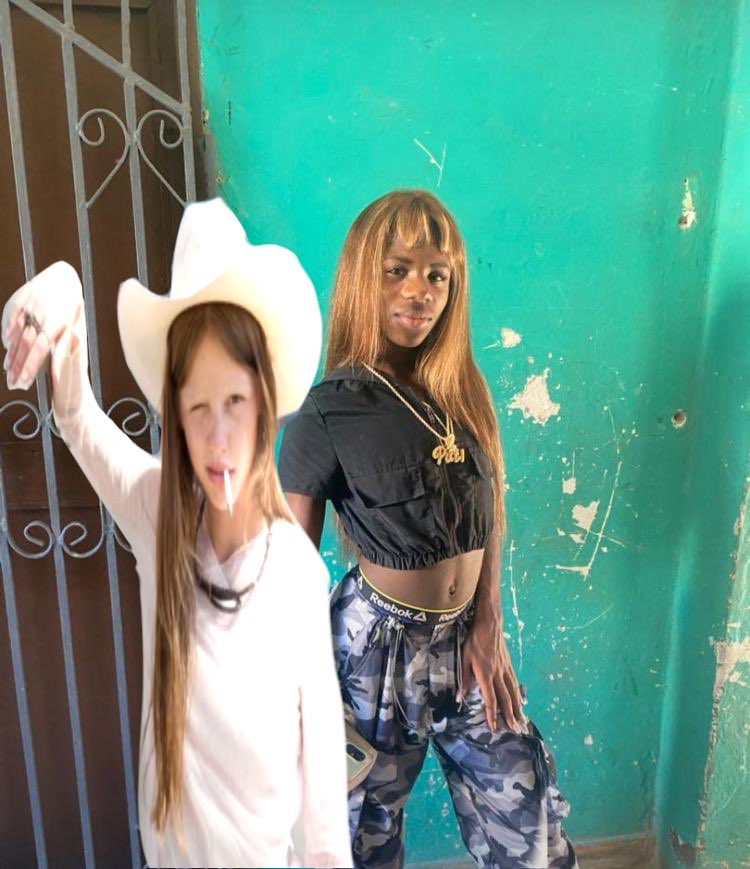 hot1eangel's tweet photo. Mis 2 personalidades https://t.co/lfXPGNGLqW