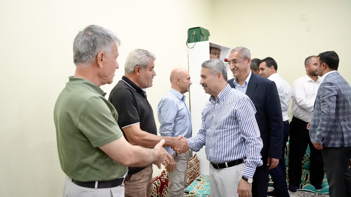 MustafaAlkayis's tweet photo. Kahta’mızın kıymetli sivil toplum kuruluşlarının temsilcileriyle bir araya gelerek ilçemizin ihtiyaçları, beklentileri ve ortak hedefleri üzerine verimli istişarelerde bulunduk.

AK Parti olarak şehrimizin her alanda daha güçlü yarınlara ulaşması için ortak akıl, istişare ve iş birliği anlayışıyla çalışmaya devam edeceğiz.