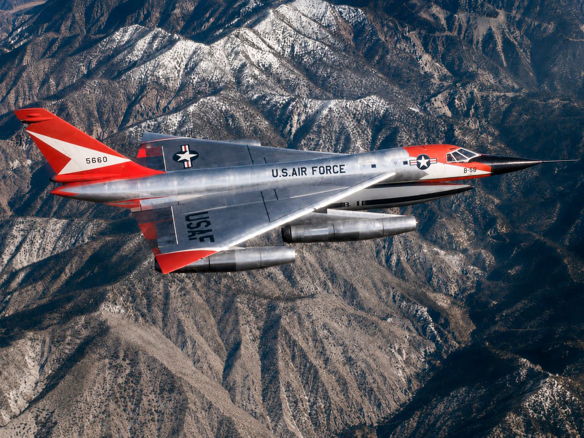 AlexAftermarket's tweet photo. B-58 Hustler bomber.
Restored and colorized old photos. Credit by Embase https://t.co/npwAKjxfGN