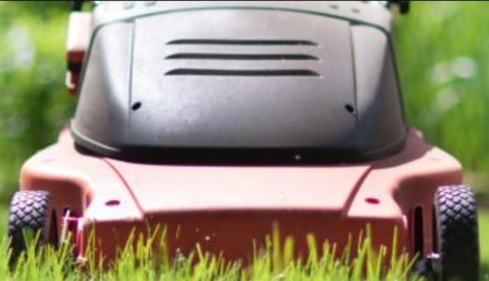 PAGreenbuilding's tweet photo. Electric Landscaping 101: https://t.co/JH5mSAfF3g #Noise, #health &amp; #emissions are top reasons to #GoElectric! Thx @ecoquietlawn for sharing your expertise! #landscaping #lawncare #lawns #noisepollution #decarbonization #electrification #homeandgarden #greenliving #sustainability https://t.co/X3O4IHZwxe