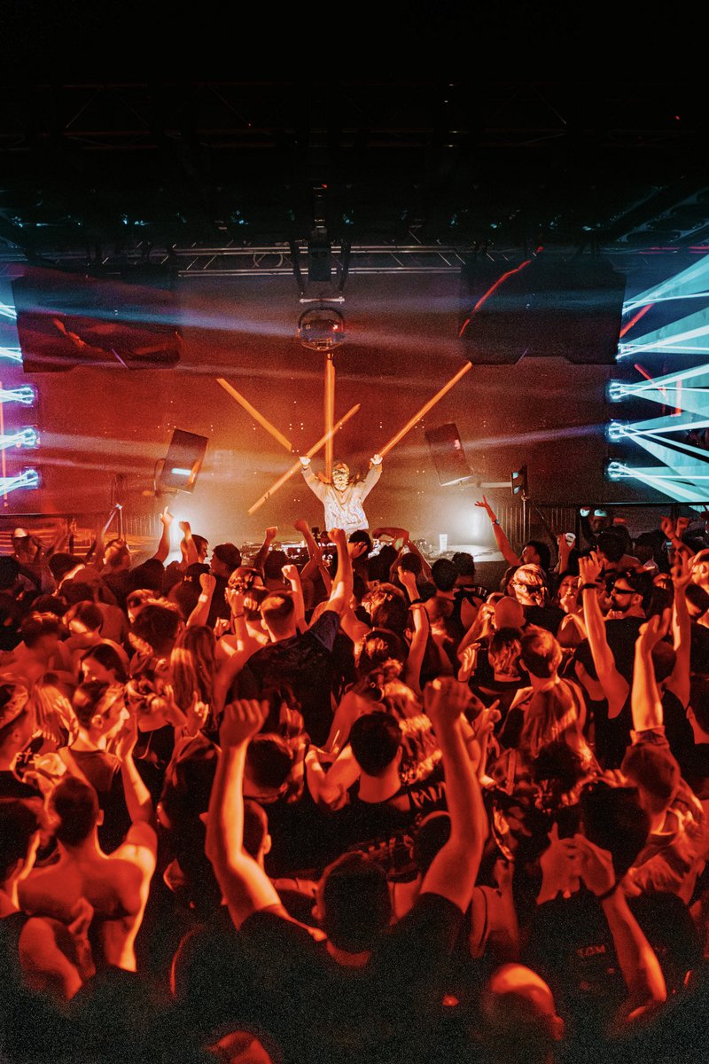 Malaamusic's tweet photo. Mia Mao was the perfect way to be back in Paris as Malaa’s Alter Ego!! It’s always special playing in Paris in front of such a massive crowd. ❤️ https://t.co/430Hej7mJH