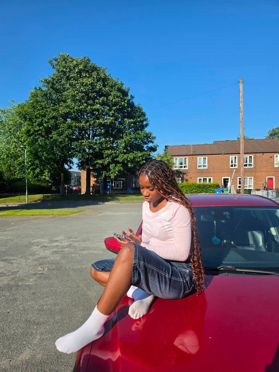 emmiedeebo's tweet photo. Pa UK  Boma😹🥰 https://t.co/nDSo5vEJ1J