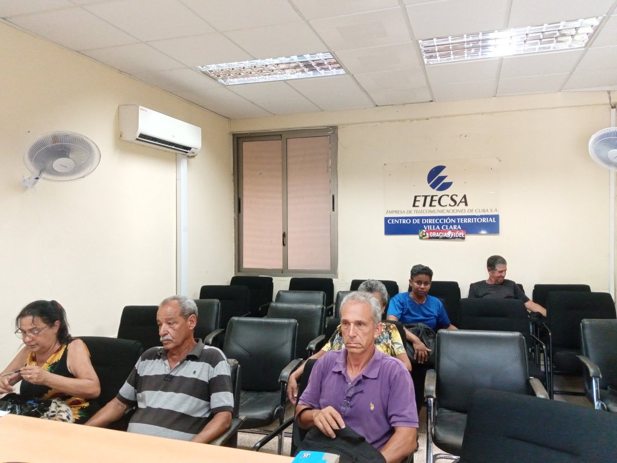 MeiselC35033's tweet photo. 🇨🇺 Participan trabajadores y principales directivos del Consejo Electoral Provincial Villa Clara en conferencia convocada por el #CENCuba. Con tema central: capacitación del sistema de gestión documental y archivos.
(Cuadro de clasificación) 
#JuntosPorLaDemocracia https://t.co/d1EvpAHxBy