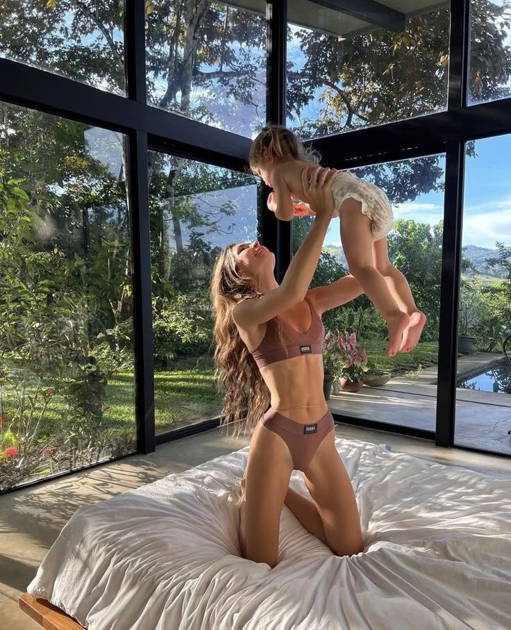 ceelasylviaa's tweet photo. I will be a hot wife and a hotter mum https://t.co/7xVH26Oa17