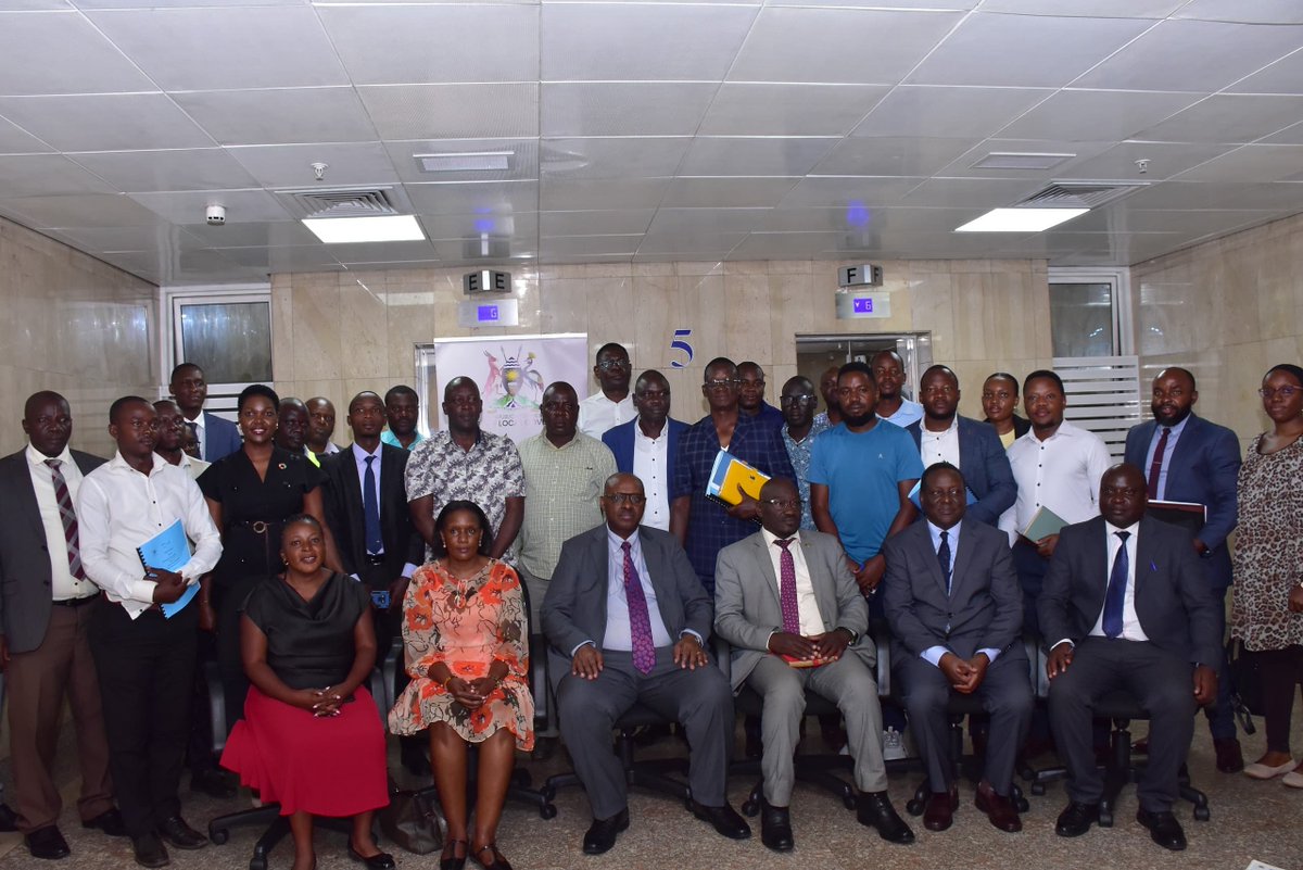 GovUganda's tweet photo. 𝐌𝐨𝐋𝐆 𝐒𝐢𝐠𝐧𝐬 𝐂𝐨𝐧𝐭𝐫𝐚𝐜𝐭𝐬 𝐭𝐨 𝐑𝐞𝐡𝐚𝐛𝐢𝐥𝐢𝐭𝐚𝐭𝐞 𝟏𝟑𝟗𝐤𝐦 𝐨𝐟 𝐂𝐨𝐦𝐦𝐮𝐧𝐢𝐭𝐲 𝐀𝐜𝐜𝐞𝐬𝐬 𝐑𝐨𝐚𝐝𝐬 𝐢𝐧 𝐍𝐨𝐫𝐭𝐡𝐞𝐫𝐧 𝐔𝐠𝐚𝐧𝐝𝐚

The Ministry of Local Government has signed contracts for the rehabilitation of 139 kilometres of district and community access roads across nine districts under the Rural Development for Food Security in Northern Uganda (RUDSEC) Project.

Construction is set to begin next week following the official handover of project sites.

The roads will improve connectivity across Lamwo, Agago, Pader, Dokolo, Lira, Oyam, Serere, Soroti and Kaberamaido, making it easier for communities to access markets, healthcare, education and other essential services while supporting agricultural production and trade.

Speaking at the signing ceremony, Permanent Secretary Ben Kumumanya said reliable road infrastructure is fundamental to Uganda's socio-economic transformation.

"Agri-industrialisation is central to Uganda's journey towards middle-income status. That transformation begins with motorability and accessibility through roads, which facilitate trade, service delivery and other development activities."

The project will rehabilitate key road links spanning 139km, creating jobs for local communities during construction while improving transport and market access for thousands of farmers.

Implemented by the Ministry of Local Government, the RUDSEC Project is funded by the Government of Uganda and the German Government through KfW Development Bank. 

The initiative aims to increase agricultural incomes, strengthen food security and accelerate local economic development through improved rural infrastructure.
@MoLGUganda #OpenGovUg