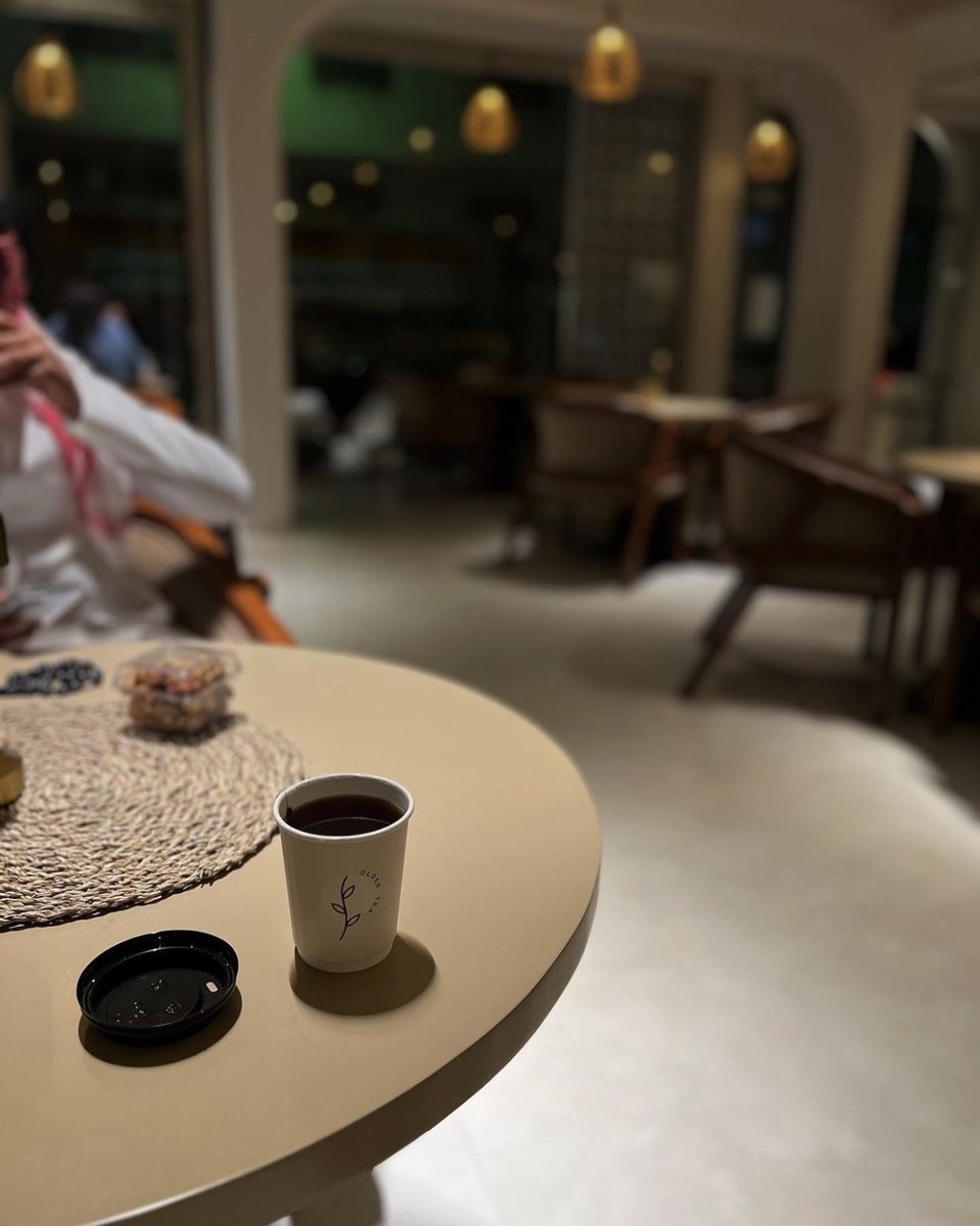 SmtMee's tweet photo. كلُ المُعطيات تُشير إلى أننا نُزهر بطريقة ما ، تحت فيض المشاعر واللحظات الجميلة ..
. https://t.co/sa056EKg4J