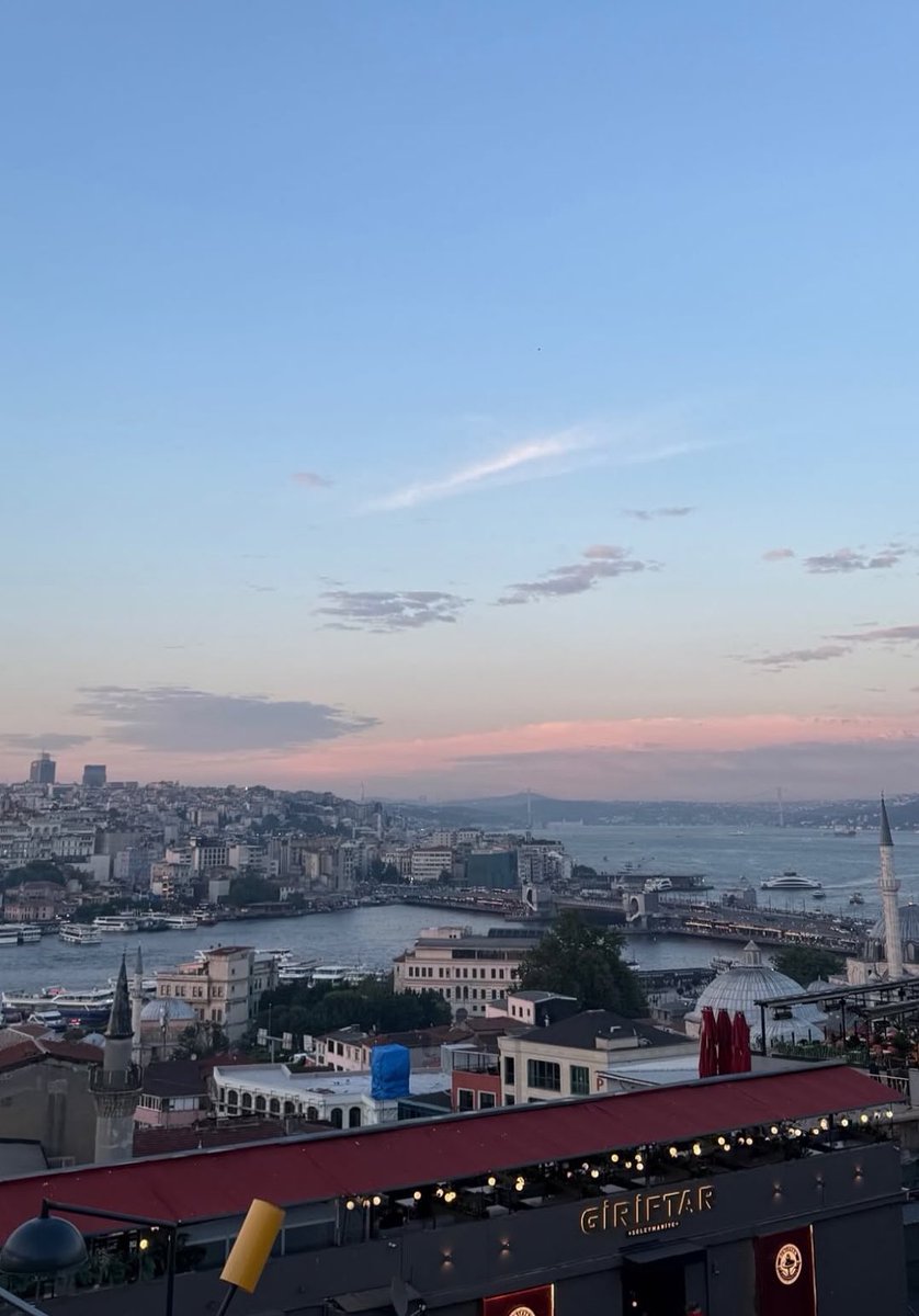 user19033423's tweet photo. son cilvesini yapıyo https://t.co/Z71QAy5NWW