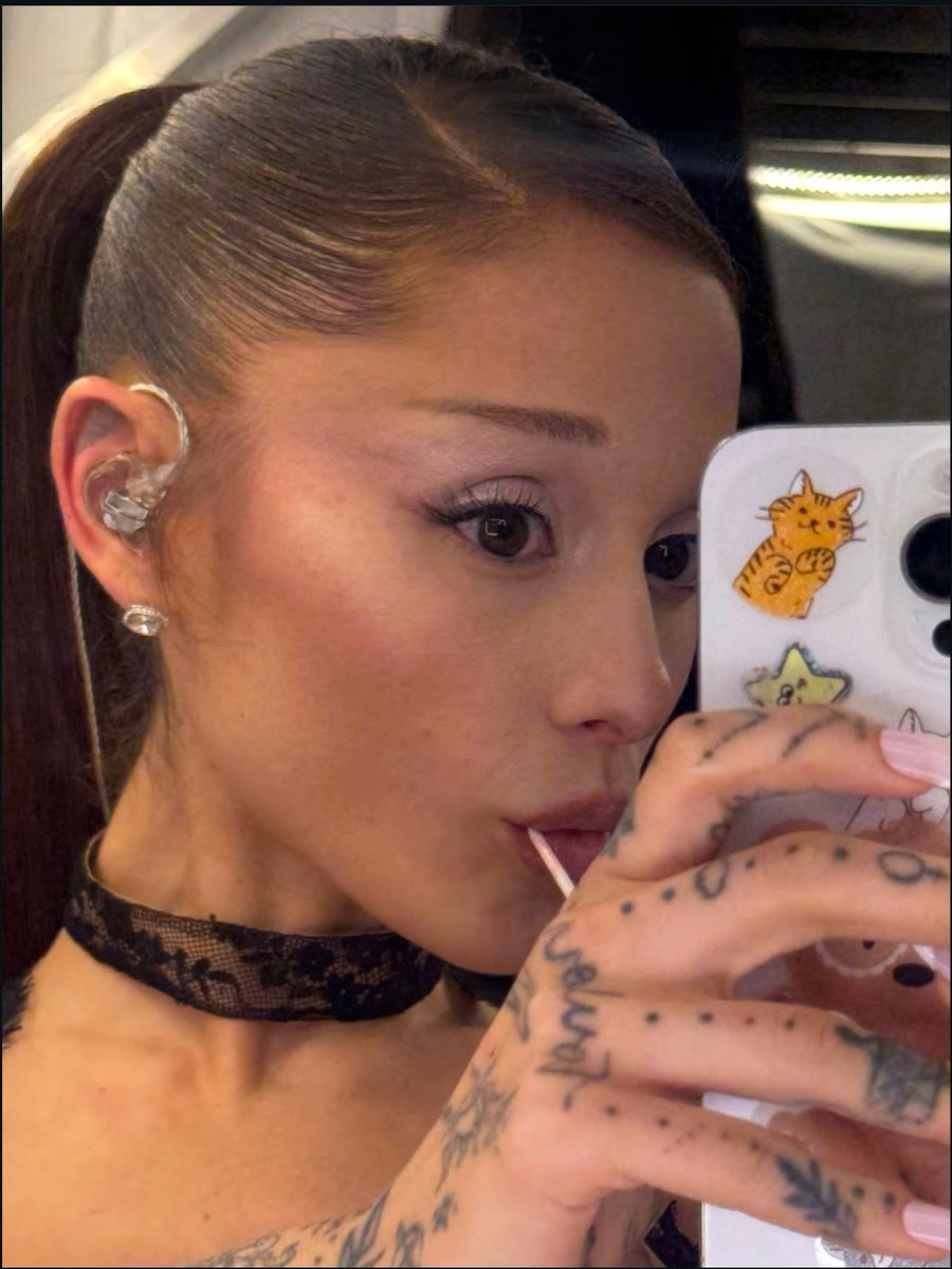 esontour's tweet photo. Ariana via Instagram ♡ https://t.co/OSOJauEkjh
