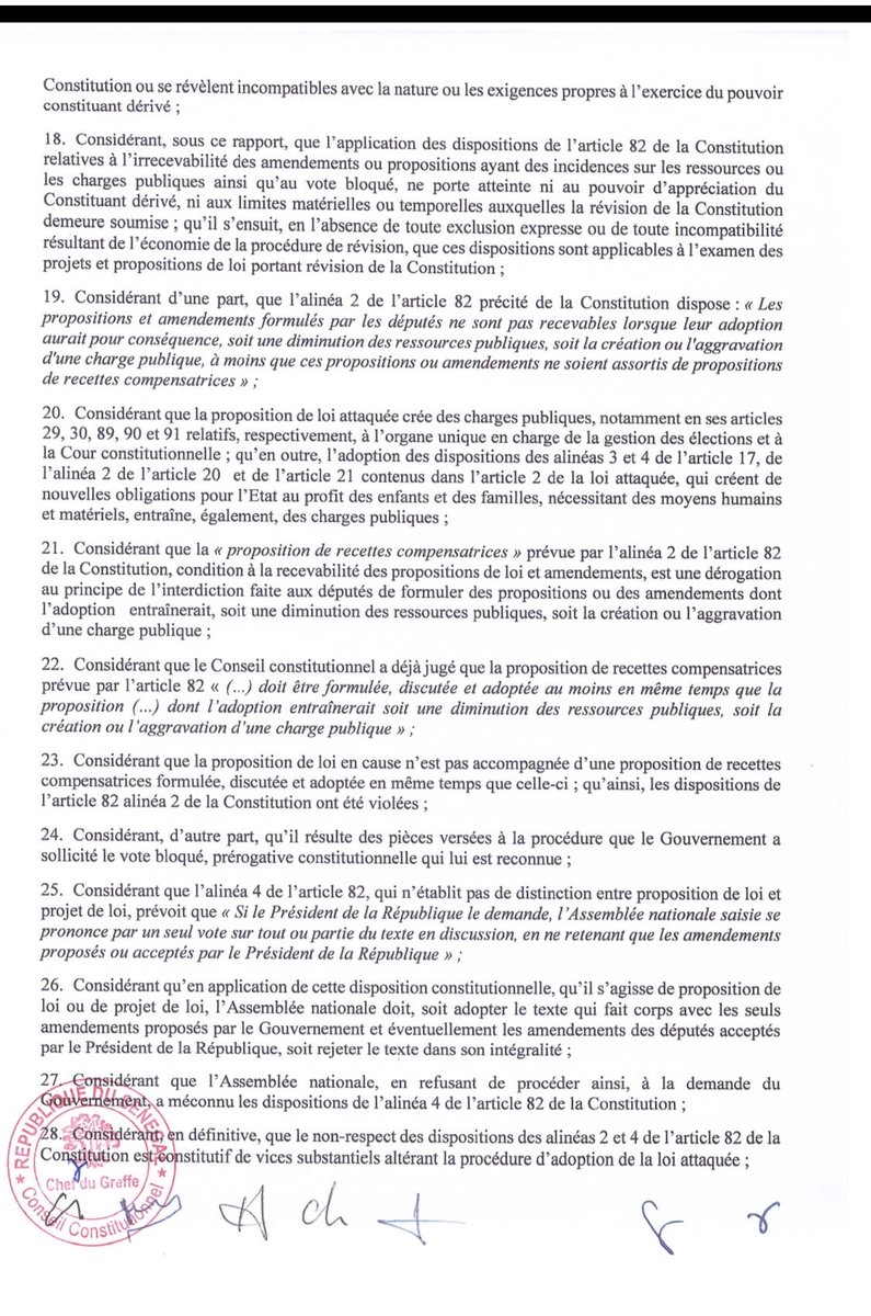 autruicomoi's tweet photo. Le Conseil constitutionnel déclare la proposition de loi votée le 29 juin à l’Assemblée nationale n’est pas conforme à la Constitution. Dans sa décision rendue ce 9 juillet 2026, il évoque les violations des dispositions de l’Article 82 de la Constitution en ses alinéas 2 et 4 https://t.co/uzE12CIor6